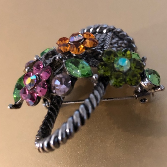 Vintage 1990’s Crystal Rhinestone Flower Pot Brooch By Victorian Trading Co - Picture 9 of 16